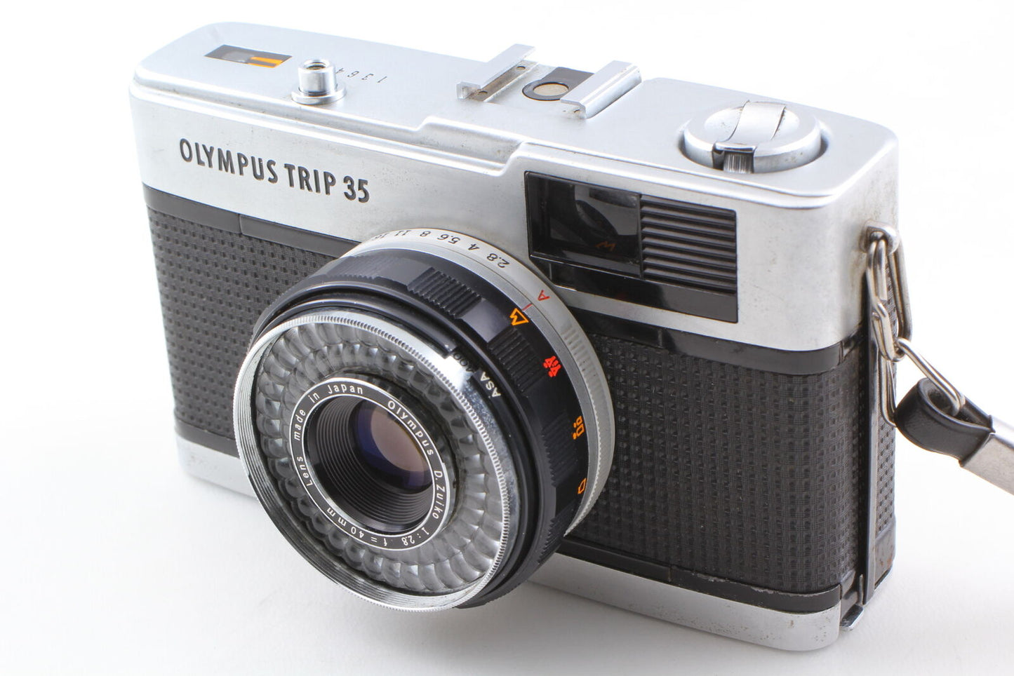 [Near MINT] Olympus Trip 35 Silver 35mm Point & Shoot Film Camera From JAPAN