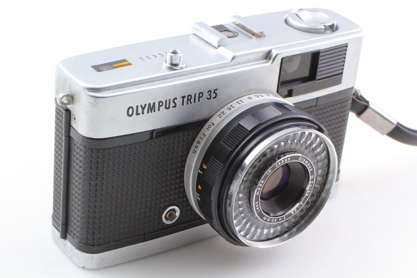 [Near MINT] Olympus Trip 35 Silver 35mm Point & Shoot Film Camera From JAPAN