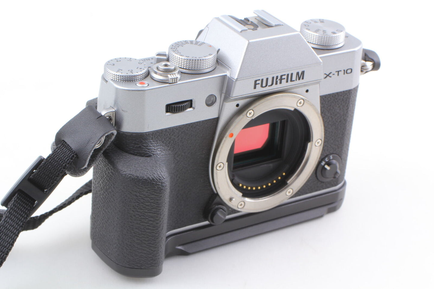 Tested [N MINT] Fujifilm X-T10 16.3MP Digital Mirrorless Camera Silver with Grip