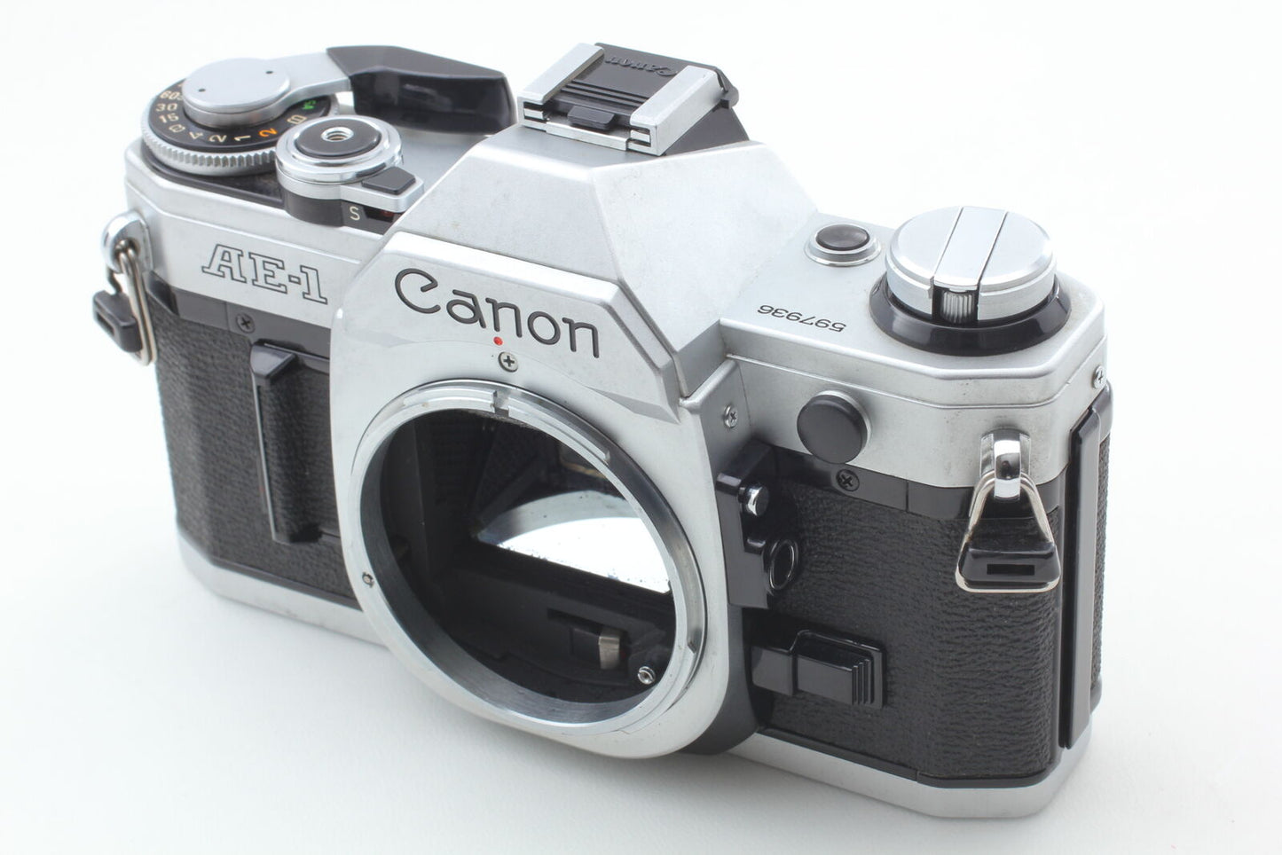 [Near MINT] Canon AE-1 Silver 35mm SLR Film Camera NEW FD 50mm f/1.4 From JAPAN